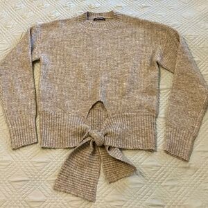 Women’s Gray Tie Front Sweater, Size Small